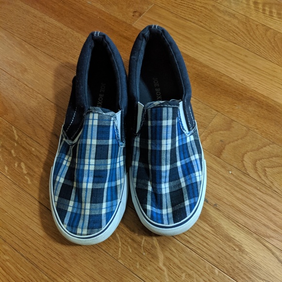 Joe Boxer Other - 🌷Joe Boxer Boys shoes Size: 5M plaid blue & white